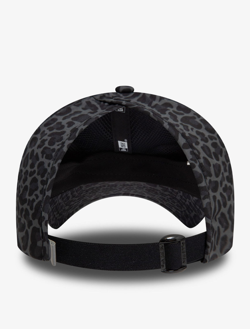 New Era Aop Open Back Kadın Siyah Şapka New Era Aop Open Back Kadın Siyah Şapka