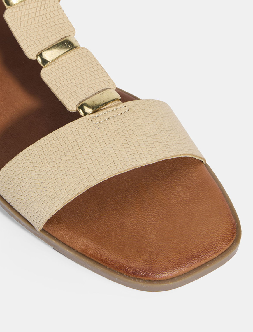 Kadın Bej Ayarlanabilir Tokalı Deri Sandalet Kadın Bej Ayarlanabilir Tokalı Deri Sandalet