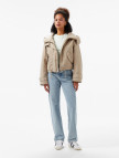 Guess Nora Cropped Canvas Kadın Bej Parka Guess Nora Cropped Canvas Kadın Bej Parka