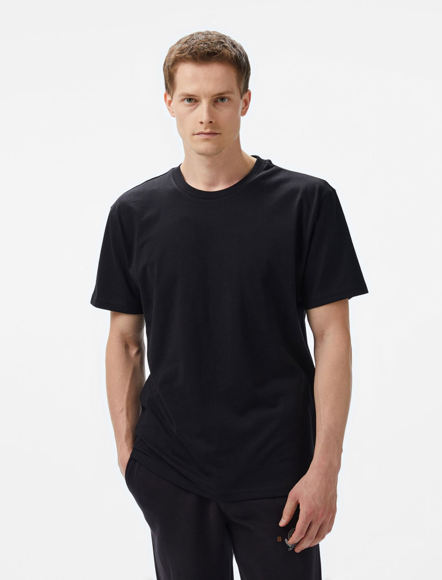 New Balance Lifestyle Erkek Siyah T-Shirt New Balance Lifestyle Erkek Siyah T-Shirt