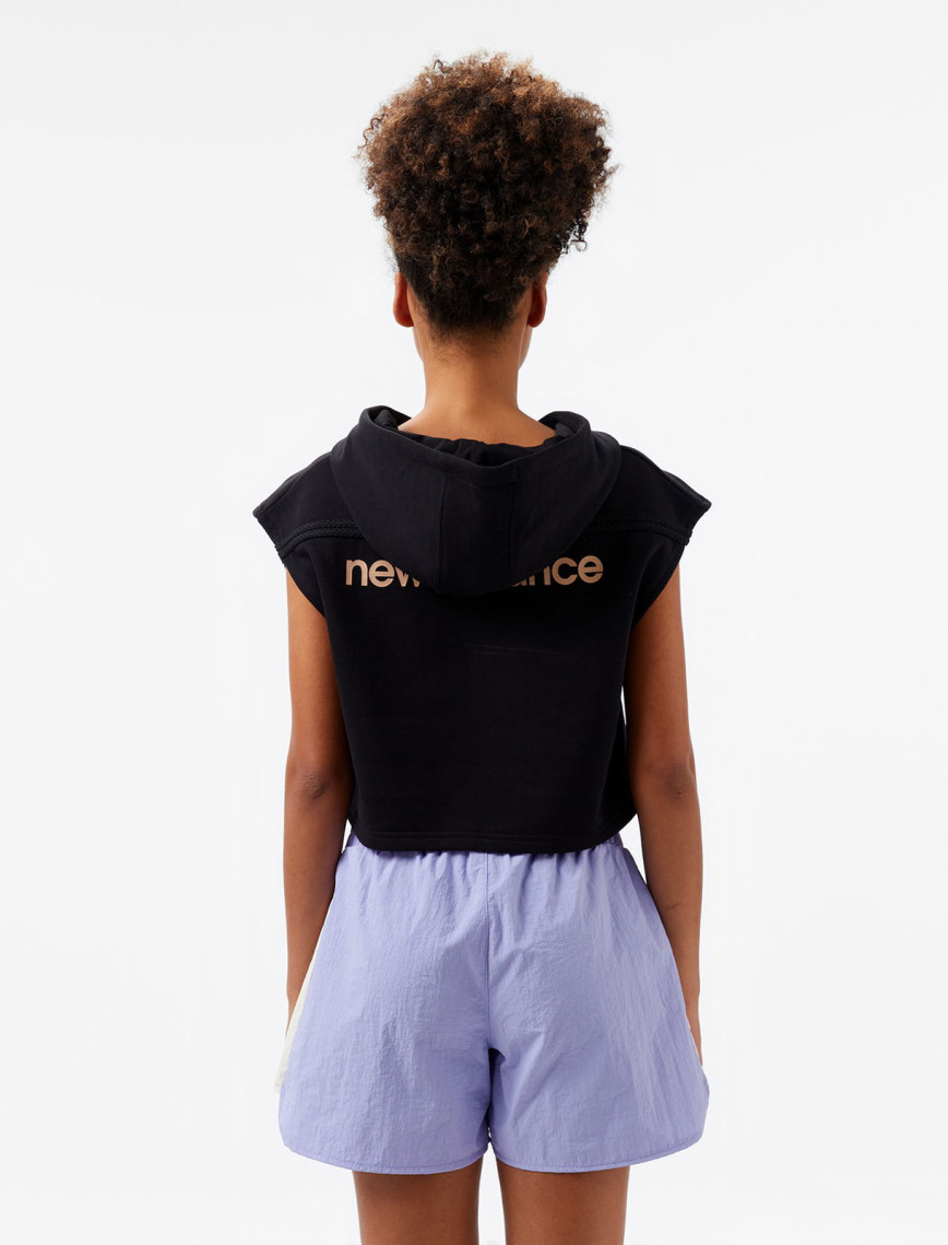 New Balance Lifestyle Kadın Siyah Sweatshirt New Balance Lifestyle Kadın Siyah Sweatshirt