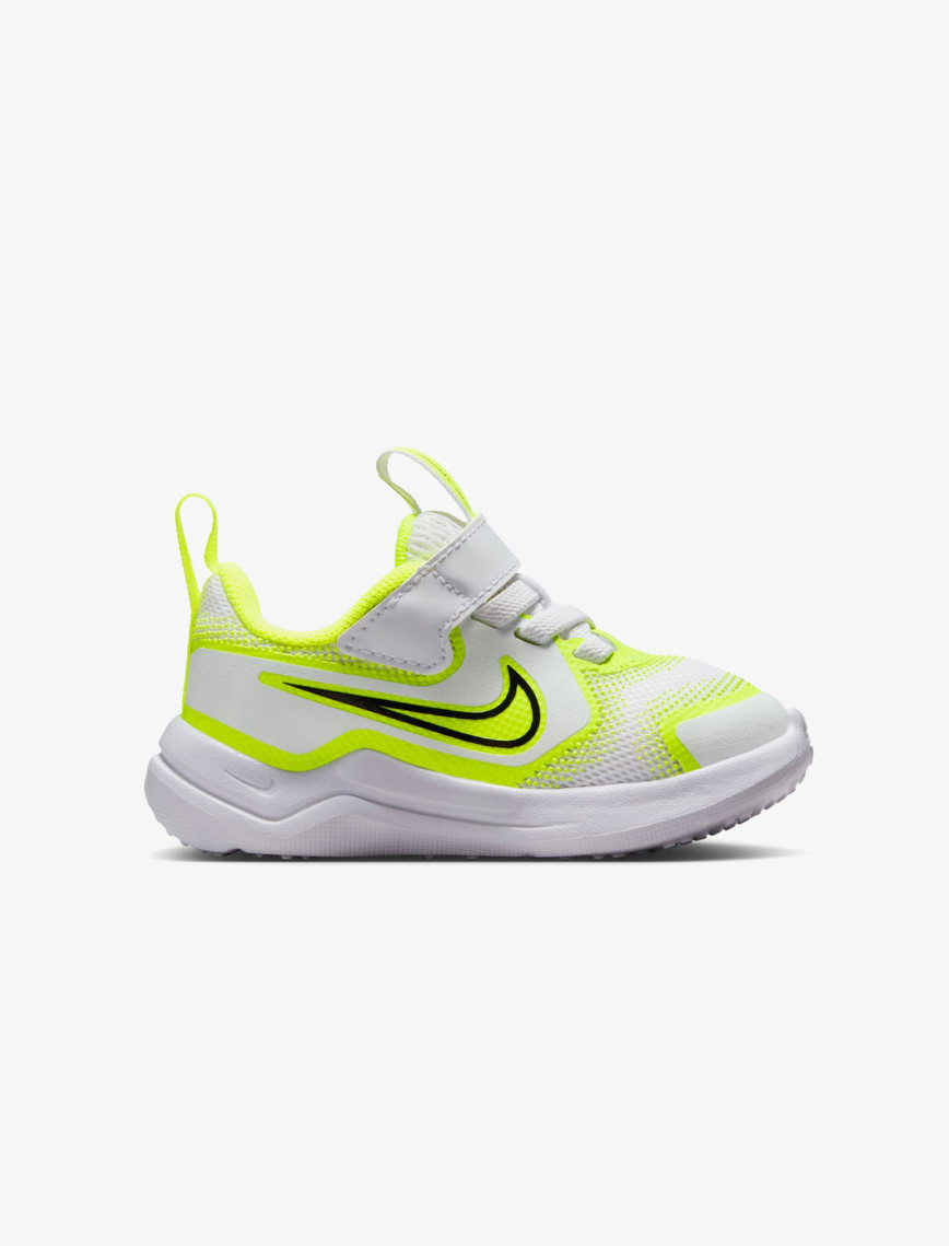 Nike Cosmic Runner Mystic Fly Çocuk Beyaz Spor Ayakkabı Nike Cosmic Runner Mystic Fly Çocuk Beyaz Spor Ayakkabı