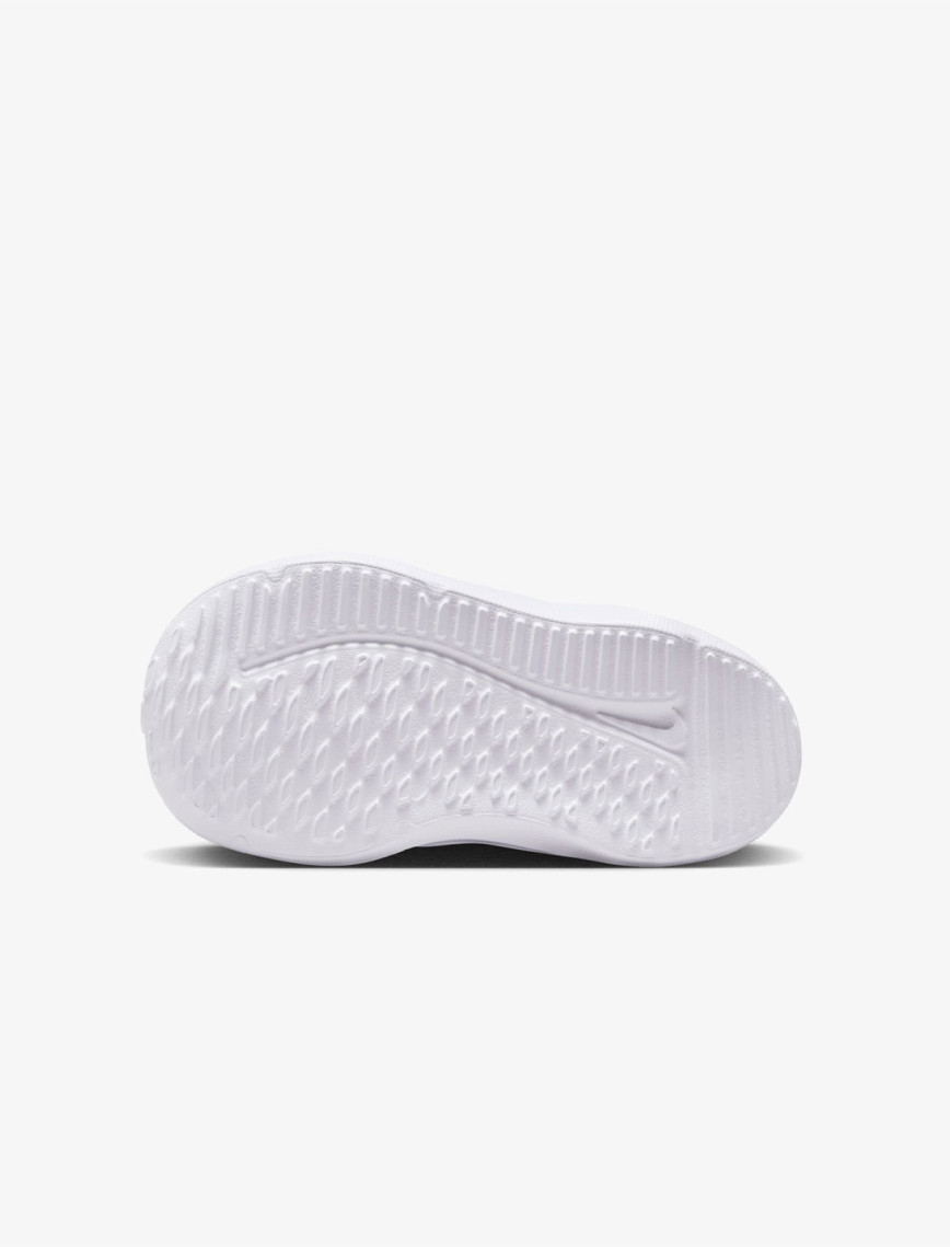 Nike Cosmic Runner Mystic Fly Çocuk Siyah Spor Ayakkabı Nike Cosmic Runner Mystic Fly Çocuk Siyah Spor Ayakkabı