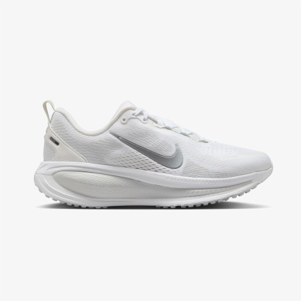 Nike Vomero 18 Kadın Beyaz Koşu Ayakkabısı Nike Vomero 18 Kadın Beyaz Koşu Ayakkabısı