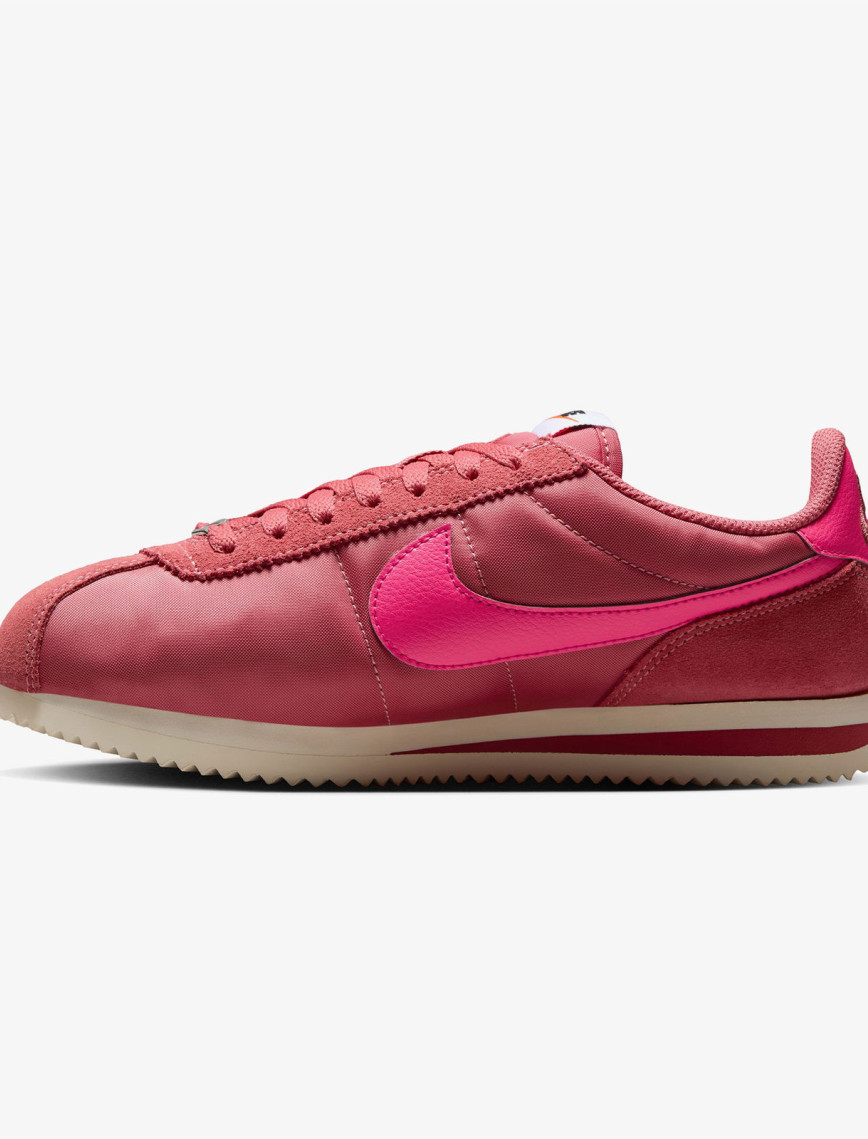 Nike Cortez Kadın Pembe Spor Ayakkabı Nike Cortez Kadın Pembe Spor Ayakkabı