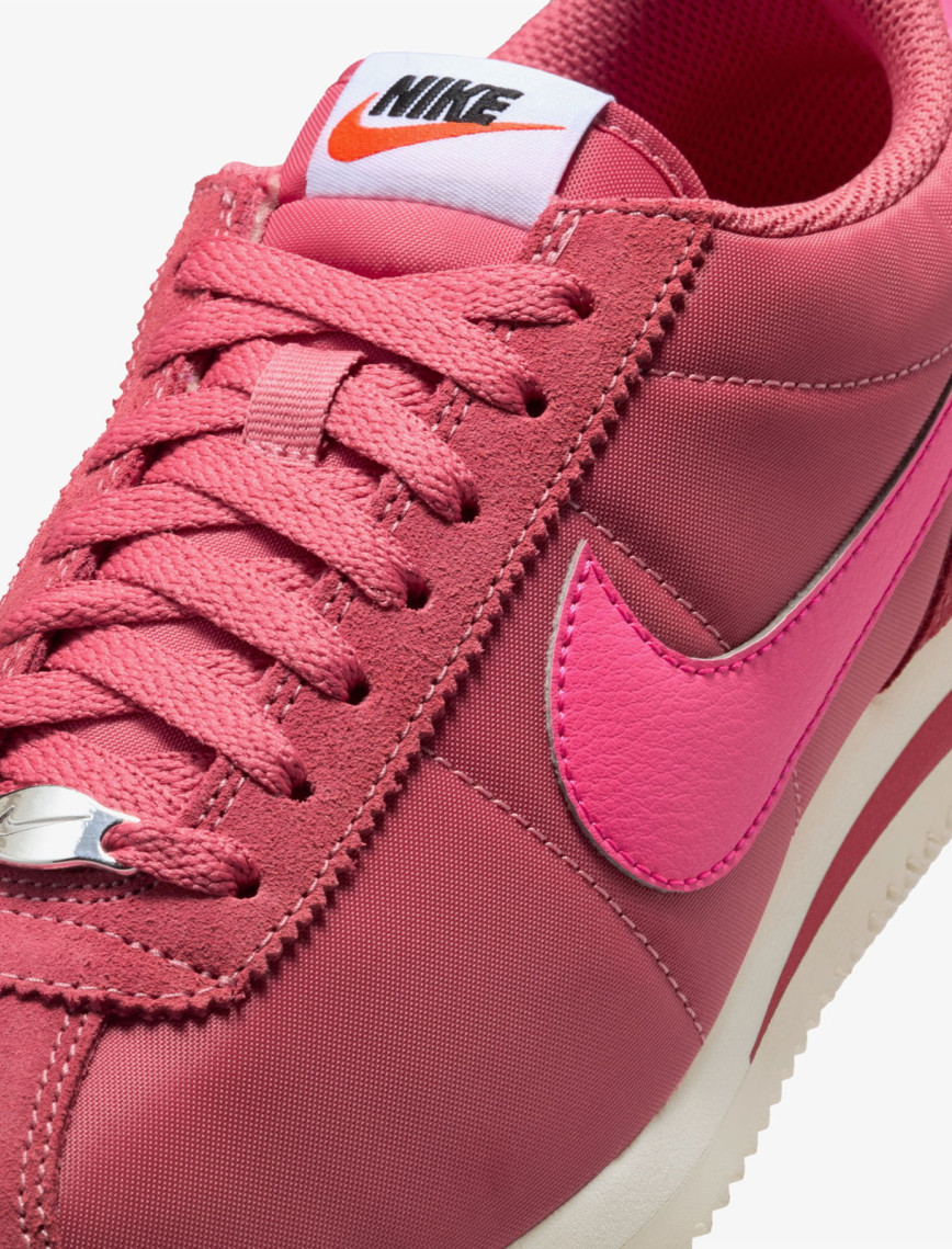 Nike Cortez Kadın Pembe Spor Ayakkabı Nike Cortez Kadın Pembe Spor Ayakkabı