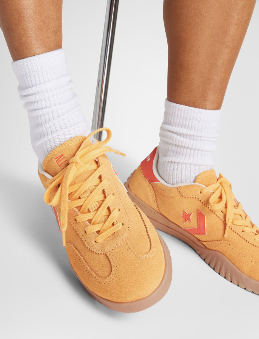 Converse Run Star Trainer Suede Unisex Turuncu Sneaker Converse Run Star Trainer Suede Unisex Turuncu Sneaker