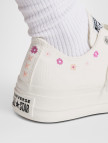 Convese Chuck Taylor All Star Lift Floral Embroıdery Low Top Unisex Krem Sneaker Convese Chuck Taylor All Star Lift Floral Embroıdery Low Top Unisex Krem Sneaker
