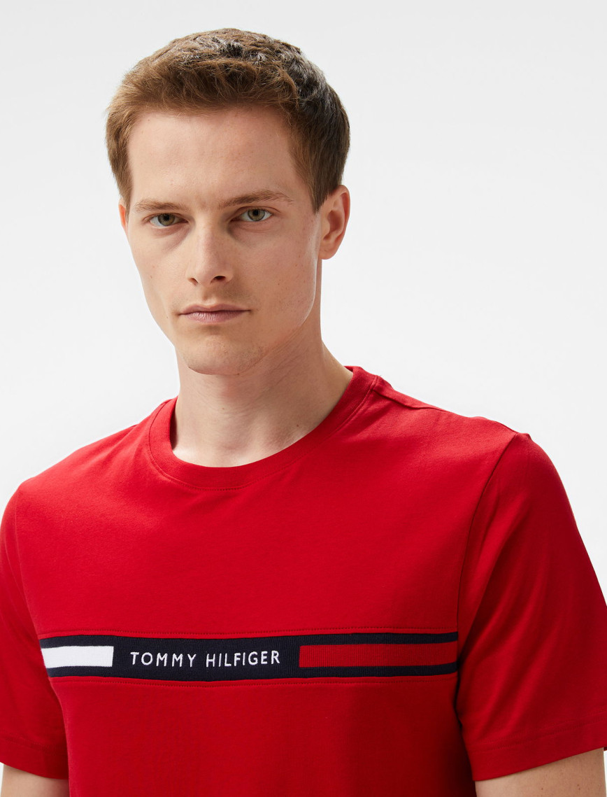 Tommy Hilfiger Erkek Kırmızı T-Shirt Tommy Hilfiger Erkek Kırmızı T-Shirt