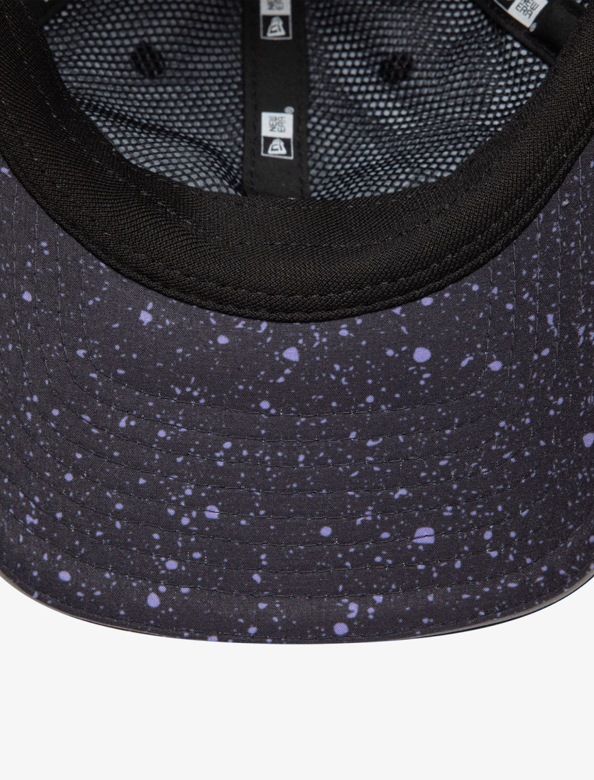 New Era Aop Open Back Newera Kadın Siyah Şapka New Era Aop Open Back Newera Kadın Siyah Şapka