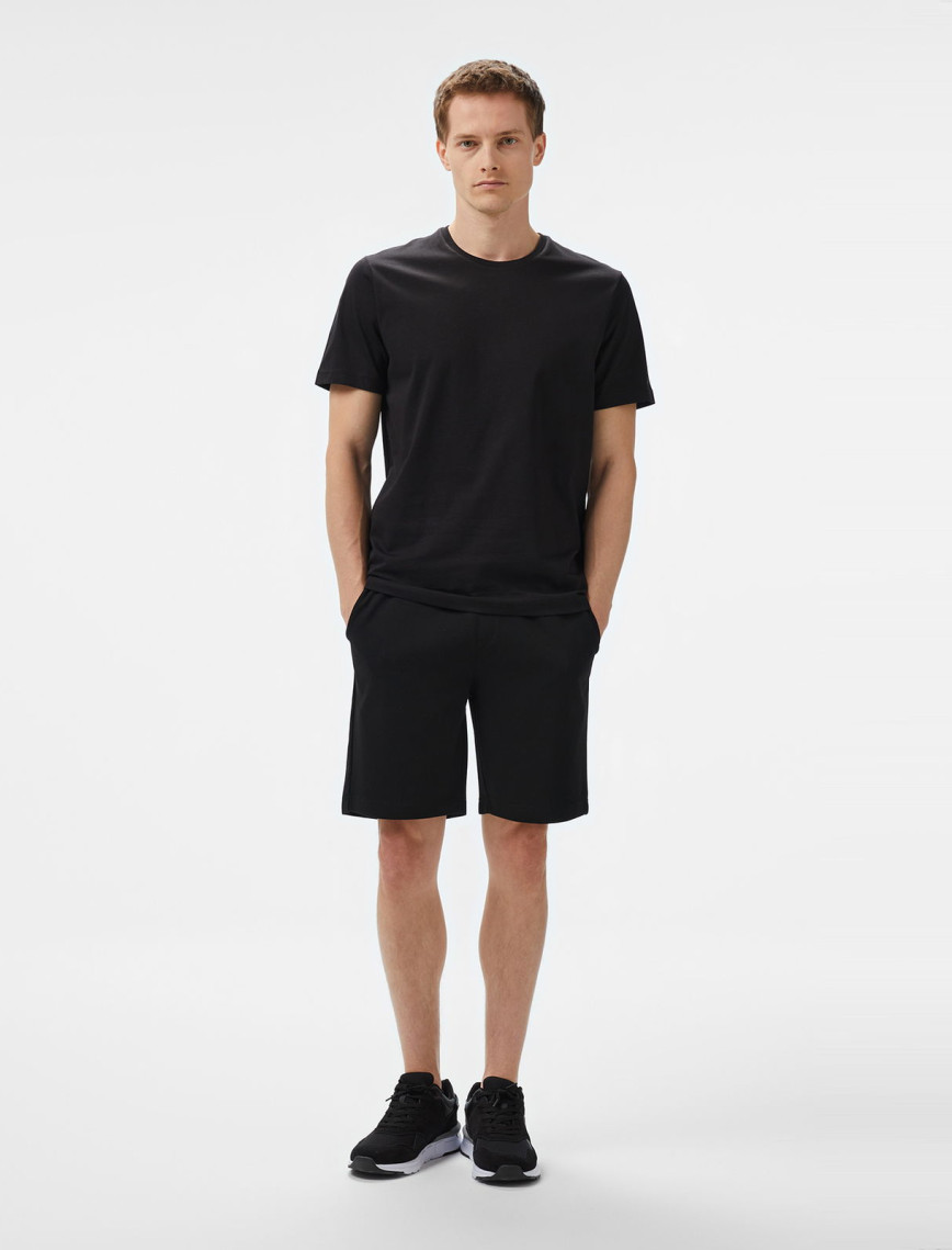 Nautica Erkek Siyah Regular Fit T-Shirt Nautica Erkek Siyah Regular Fit T-Shirt