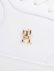 Tommy Hilfiger Essential Chic Court Kadın Beyaz Spor Ayakkabı Tommy Hilfiger Essential Chic Court Kadın Beyaz Spor Ayakkabı