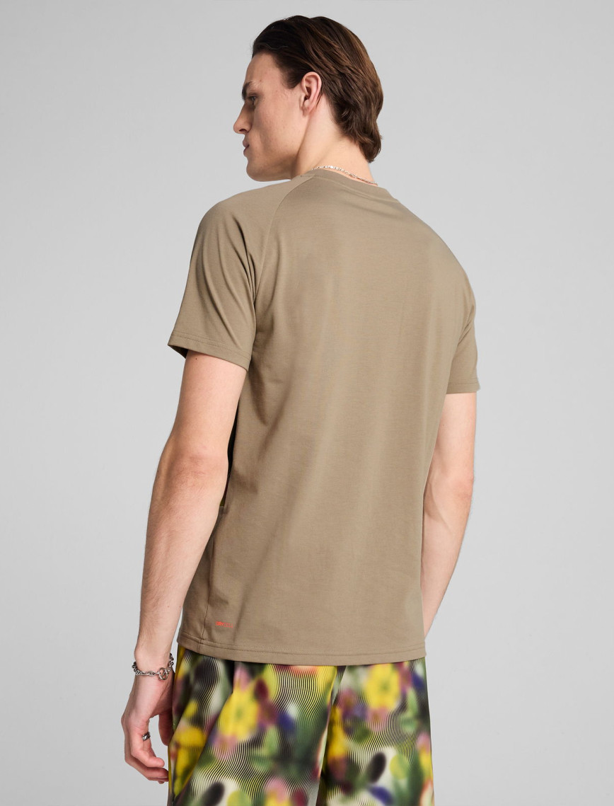 Puma Hoops X Pumatech Graphic Erkek Haki T-Shirt Puma Hoops X Pumatech Graphic Erkek Haki T-Shirt
