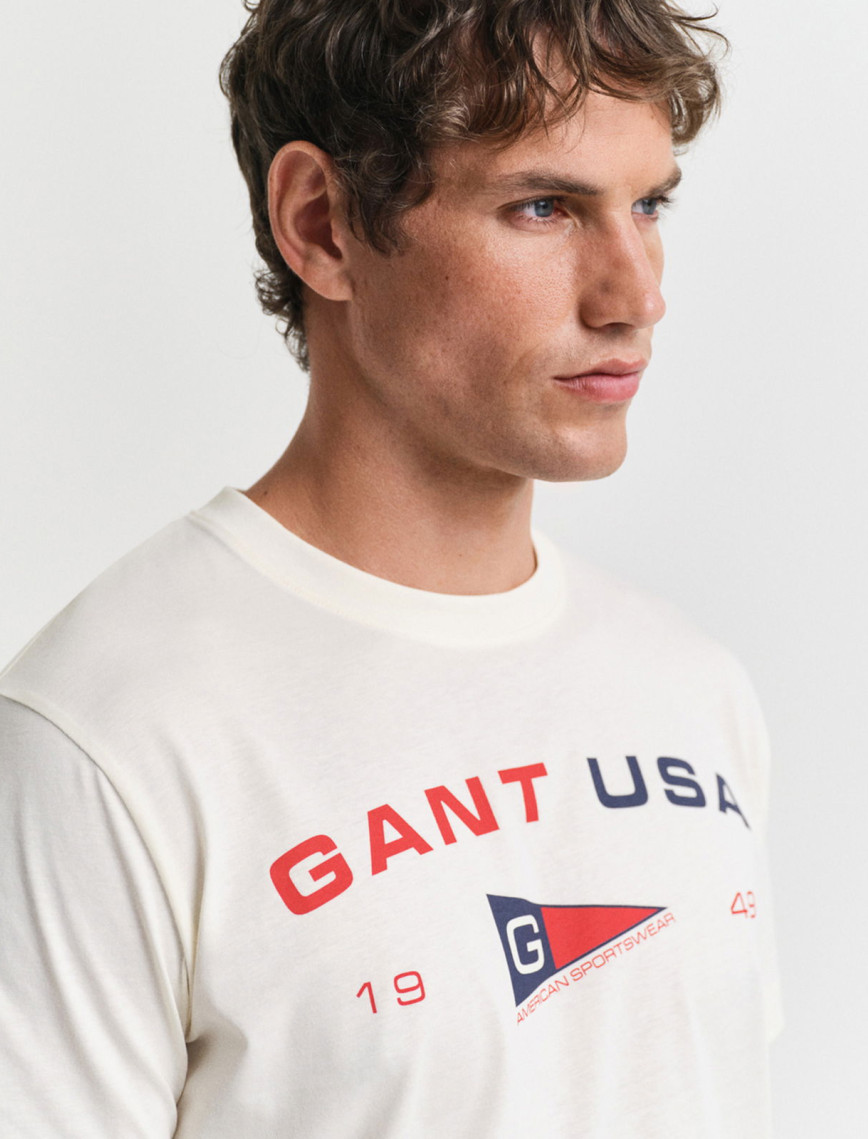 GANT Erkek Krem Regular Fit Bisiklet Yaka Logolu T-Shirt GANT Erkek Krem Regular Fit Bisiklet Yaka Logolu T-Shirt