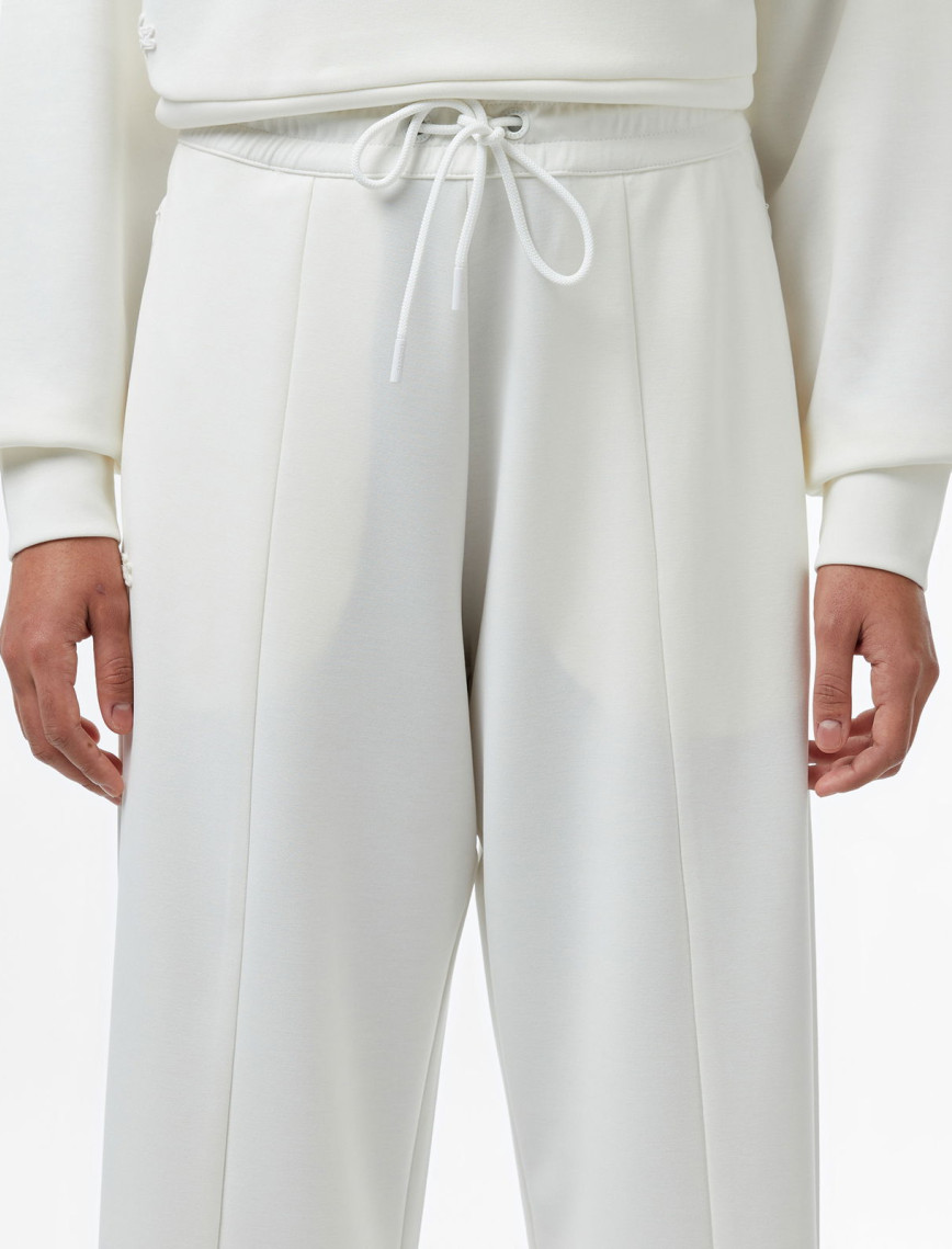 Lacoste Classic Kadın Loose Fit Beyaz Eşofman Altı Lacoste Classic Kadın Loose Fit Beyaz Eşofman Altı