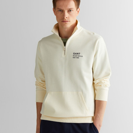 GANT Erkek Krem Regular Fit Yarım Fermuarlı Logolu Sweatshirt GANT Erkek Krem Regular Fit Yarım Fermuarlı Logolu Sweatshirt