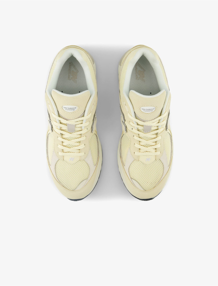 New Balance 2002R Unisex Bej Spor Ayakkabı New Balance 2002R Unisex Bej Spor Ayakkabı