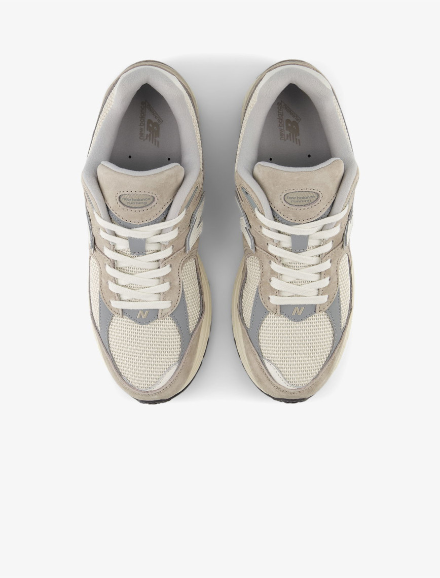 New Balance 2002R Unisex Krem Spor Ayakkabı New Balance 2002R Unisex Krem Spor Ayakkabı