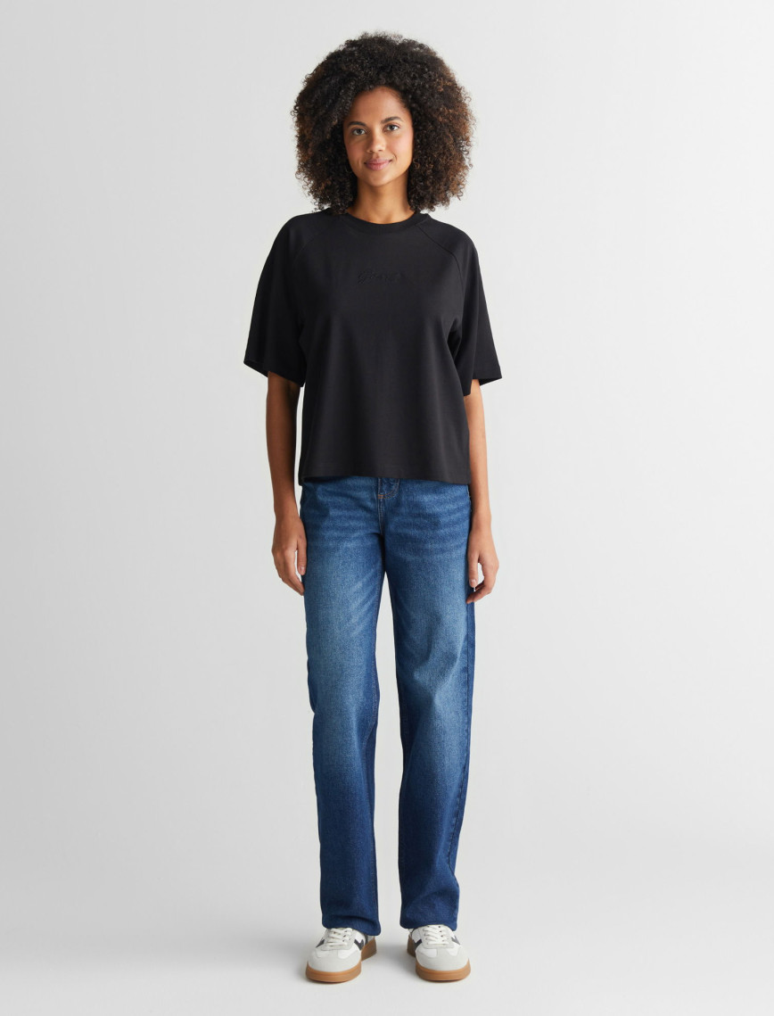 GANT Kadın Siyah Bisiklet Yaka Logolu T-Shirt GANT Kadın Siyah Bisiklet Yaka Logolu T-Shirt