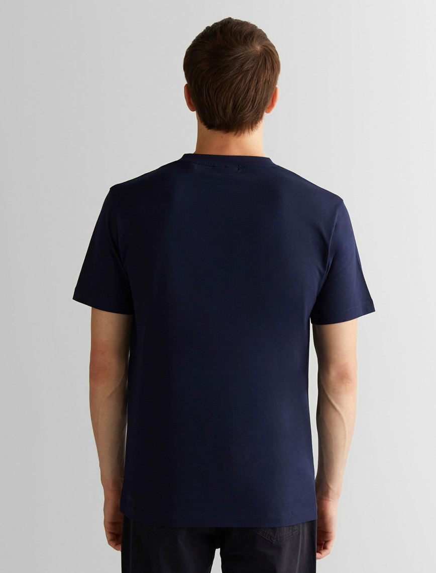 GANT Erkek Lacivert Regular Fit Bisiklet Yaka Logolu T-Shirt GANT Erkek Lacivert Regular Fit Bisiklet Yaka Logolu T-Shirt