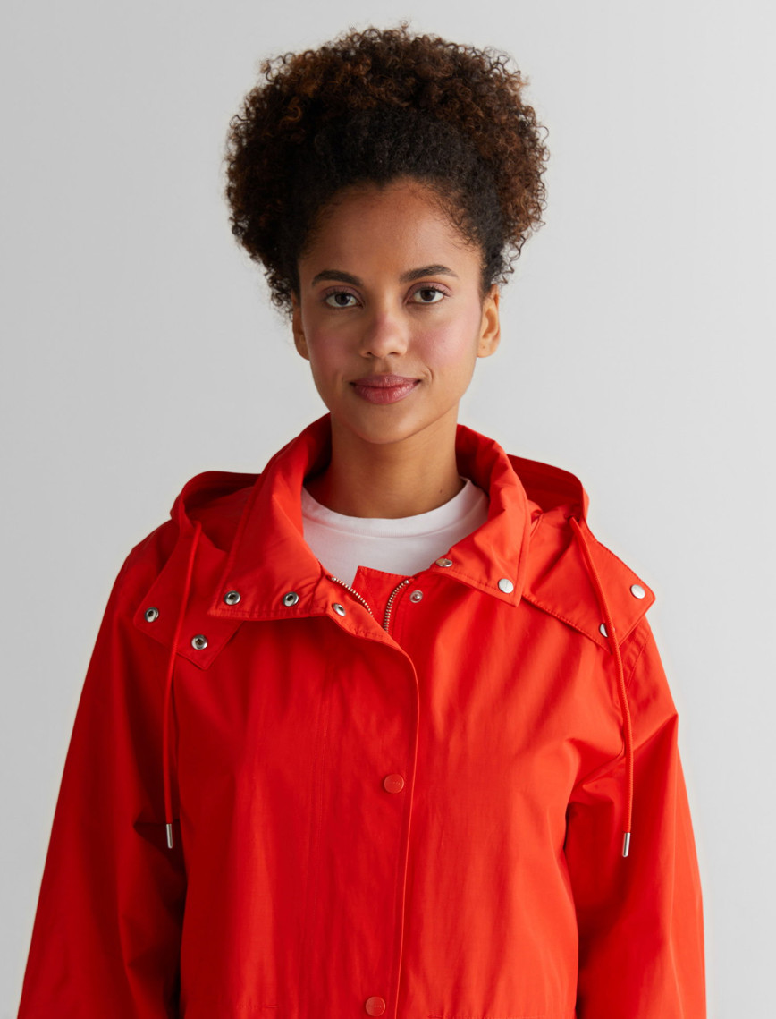 GANT Kadın Turuncu Relaxed Fit Kapüşonlu Yağmurluk GANT Kadın Turuncu Relaxed Fit Kapüşonlu Yağmurluk