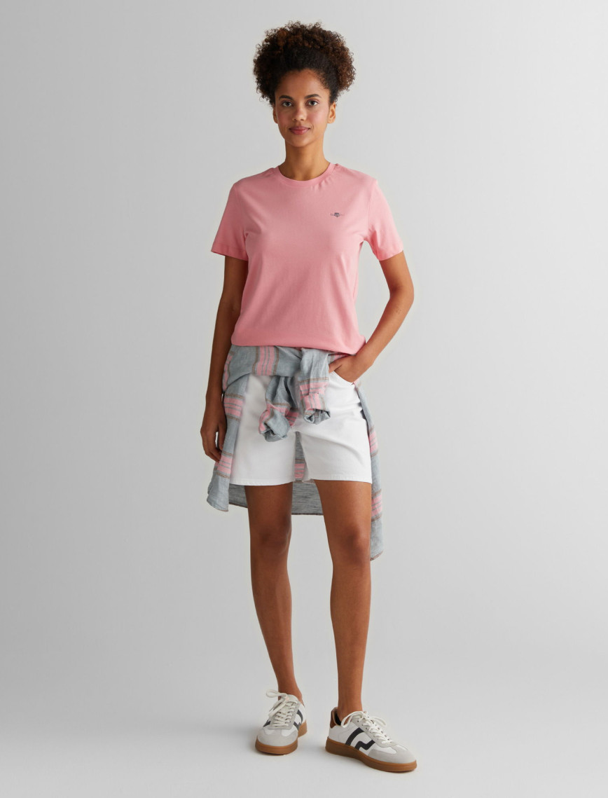 GANT Kadın Pembe Regular Fit Bisiklet Yaka T-Shirt GANT Kadın Pembe Regular Fit Bisiklet Yaka T-Shirt