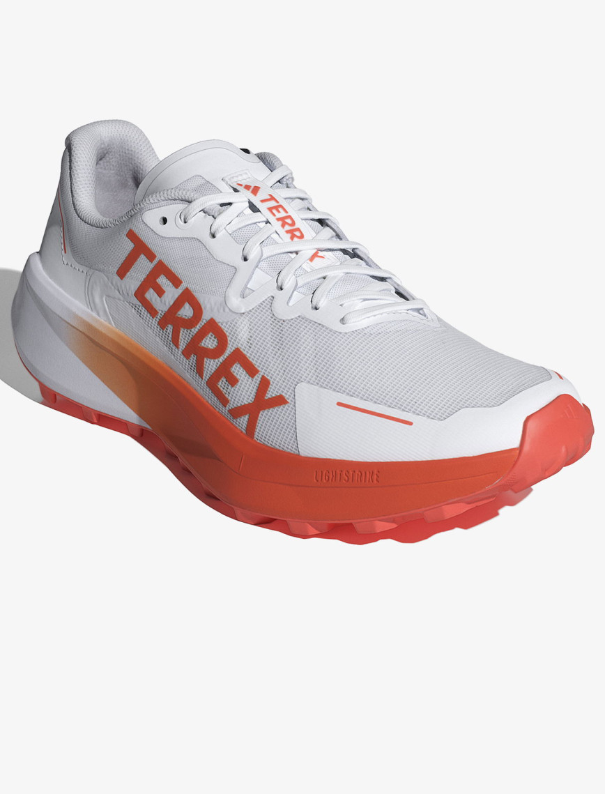 adidas Terrex Agravic 3 Arazi Erkek Beyaz Koşu Ayakkabısı adidas Terrex Agravic 3 Arazi Erkek Beyaz Koşu Ayakkabısı