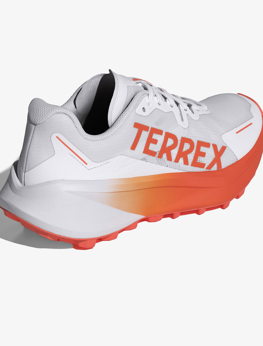 adidas Terrex Agravic 3 Arazi Kadın Beyaz Koşu Ayakkabısı adidas Terrex Agravic 3 Arazi Kadın Beyaz Koşu Ayakkabısı