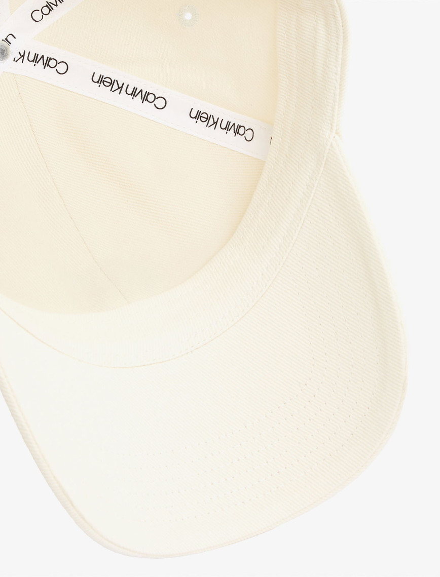 Calvin Klein Kadın Krem Şapka Calvin Klein Kadın Krem Şapka