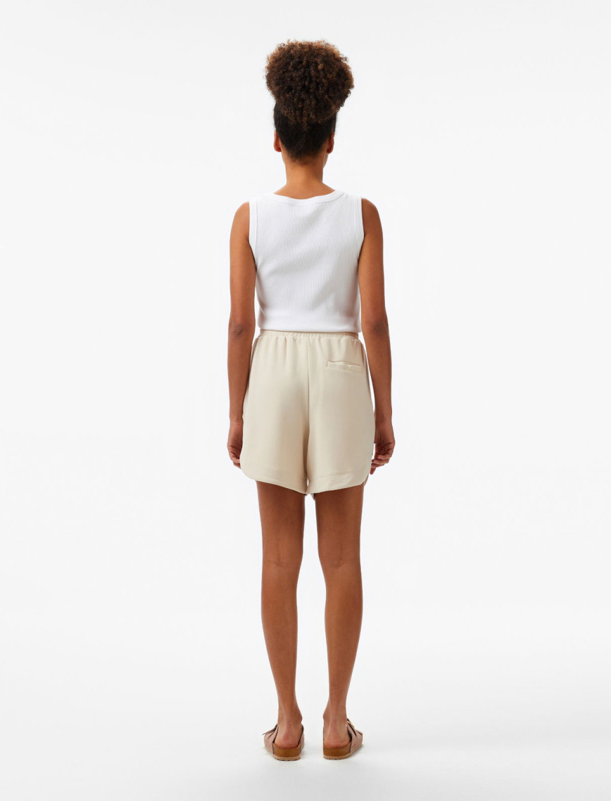 Nautica Kadın Krem Regular Fit Şort Nautica Kadın Krem Regular Fit Şort
