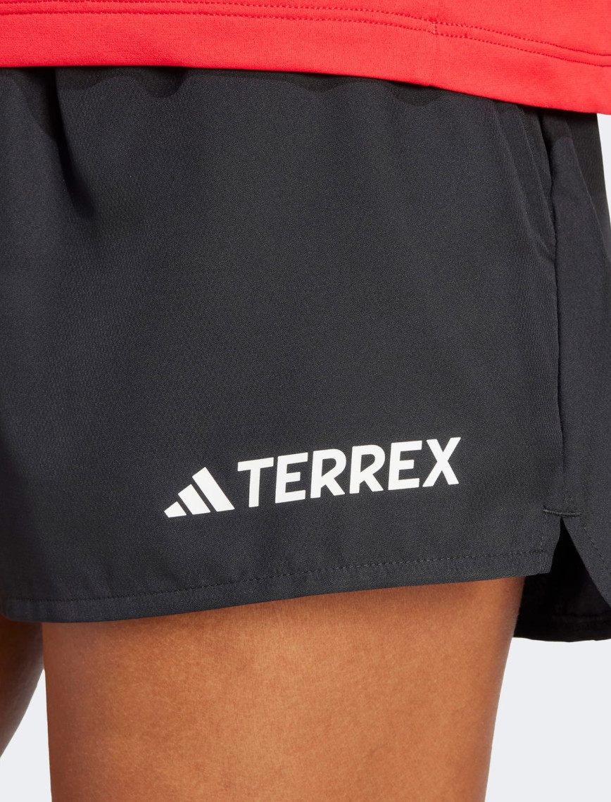 adidas Terrex Multi Light Kadın Siyah Koşu Şortu adidas Terrex Multi Light Kadın Siyah Koşu Şortu