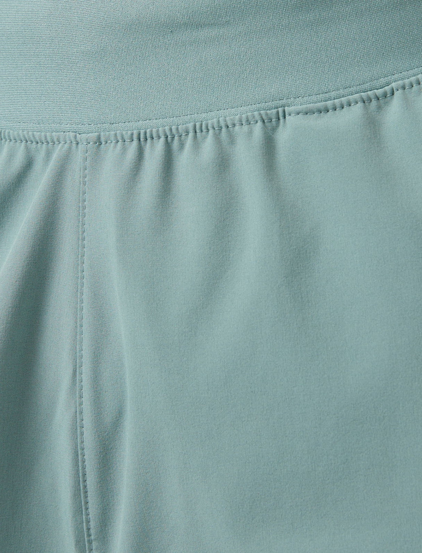 Under Armour Rival Hi Rise Woven Kadın Yeşil Eşofman Altı Under Armour Rival Hi Rise Woven Kadın Yeşil Eşofman Altı