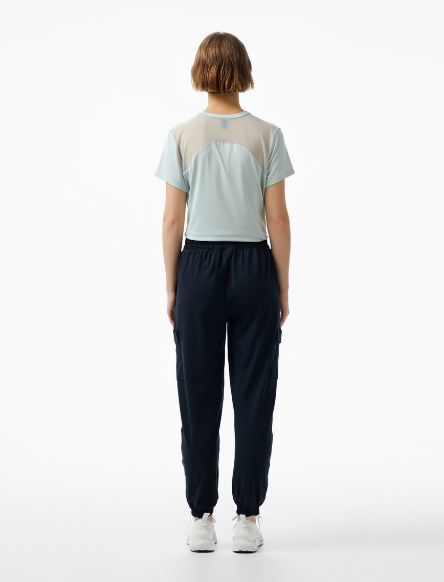 Under Armour Meridian Cargo Kadın Siyah Eşofman Altı Under Armour Meridian Cargo Kadın Siyah Eşofman Altı