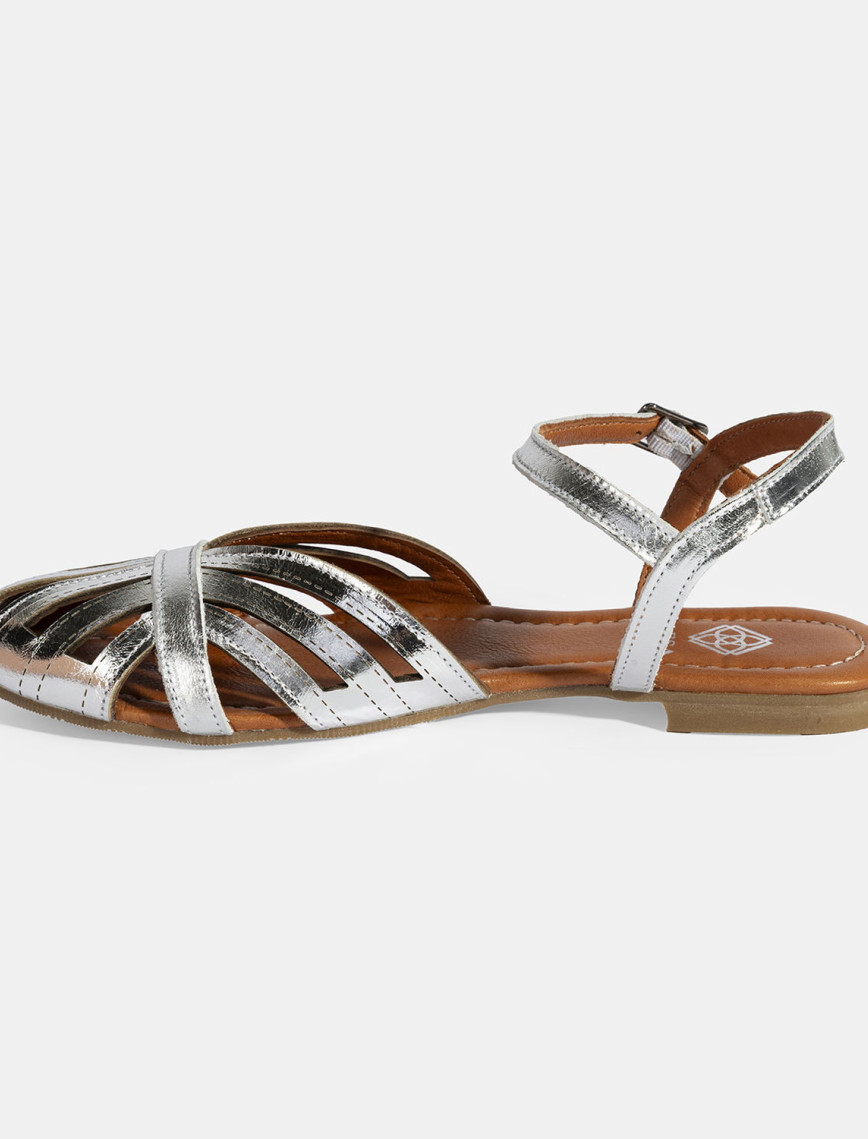 Kadın Gümüş Ayarlanabilir Tokalı Rugan Sandalet Kadın Gümüş Ayarlanabilir Tokalı Rugan Sandalet