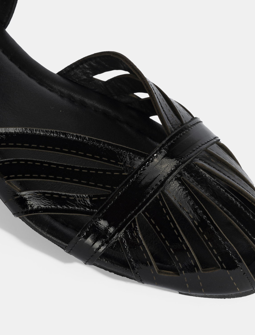 Kadın Siyah Ayarlanabilir Tokalı Rugan Sandalet Kadın Siyah Ayarlanabilir Tokalı Rugan Sandalet