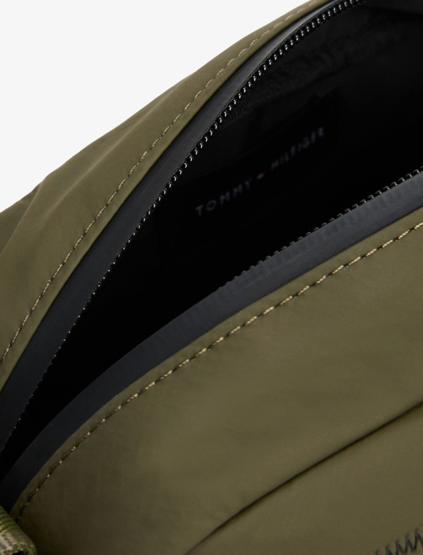 Tommy Hilfiger Colour Reporter Erkek Haki El Çantası Tommy Hilfiger Colour Reporter Erkek Haki El Çantası