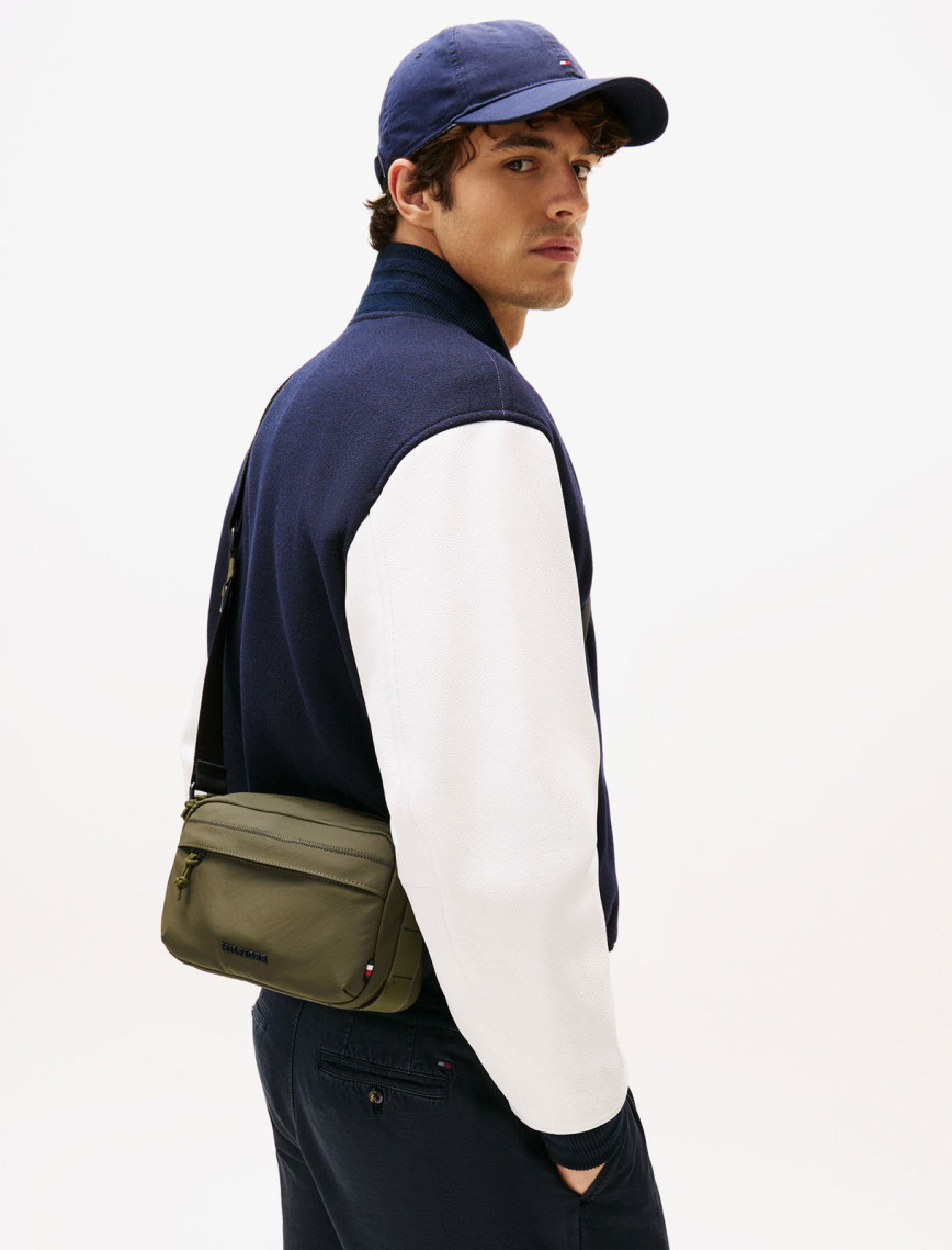 Tommy Hilfiger Colour Reporter Erkek Haki El Çantası Tommy Hilfiger Colour Reporter Erkek Haki El Çantası