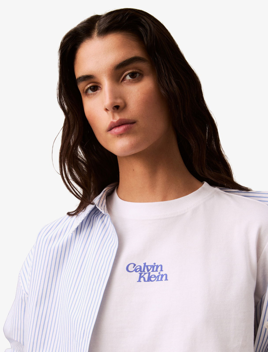 Calvin Klein Flocked Logo Kadın Beyaz T-Shirt Calvin Klein Flocked Logo Kadın Beyaz T-Shirt