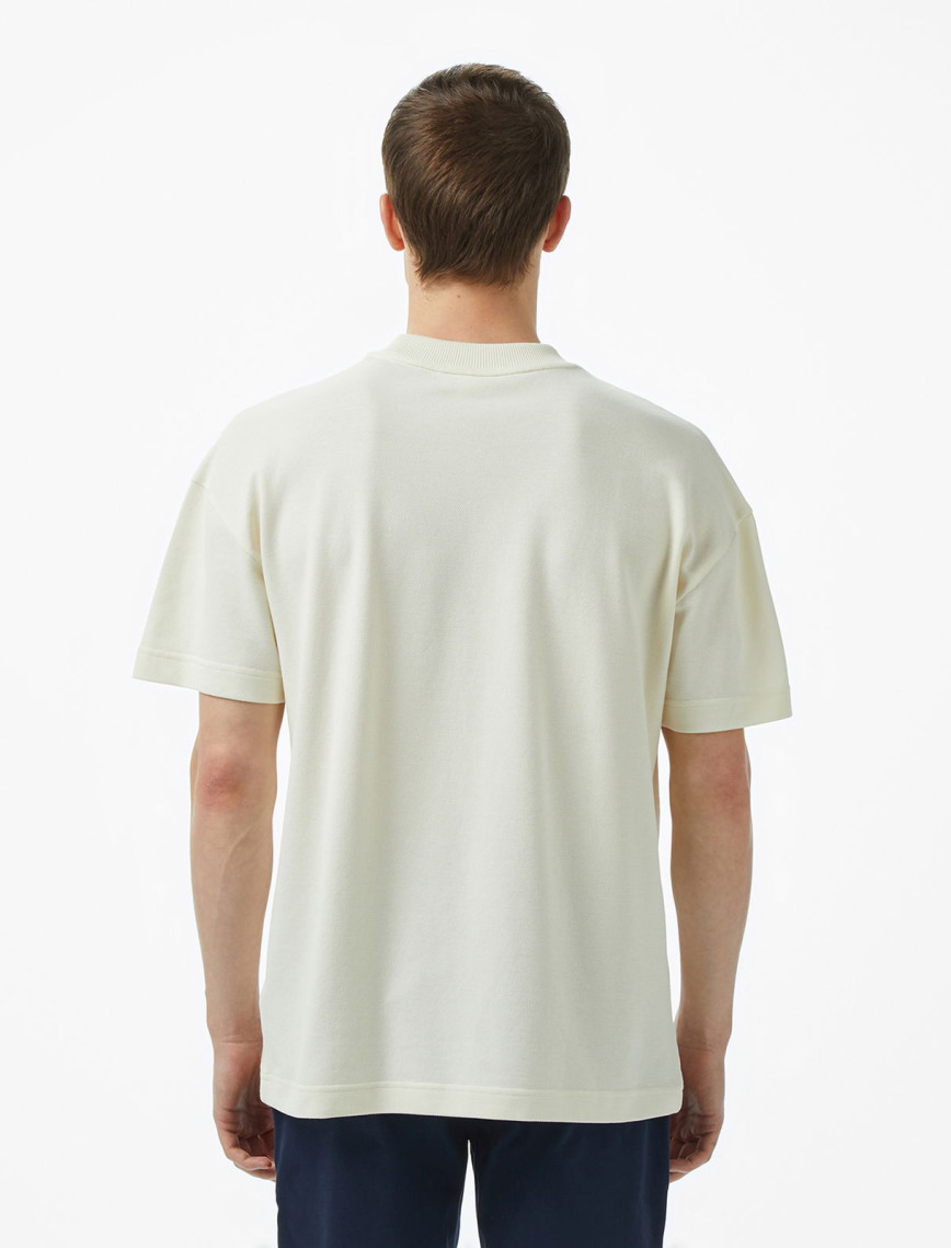 Lacoste Erkek Oversize Fit Bisiklet Yaka Baskılı Beyaz T-Shirt Lacoste Erkek Oversize Fit Bisiklet Yaka Baskılı Beyaz T-Shirt