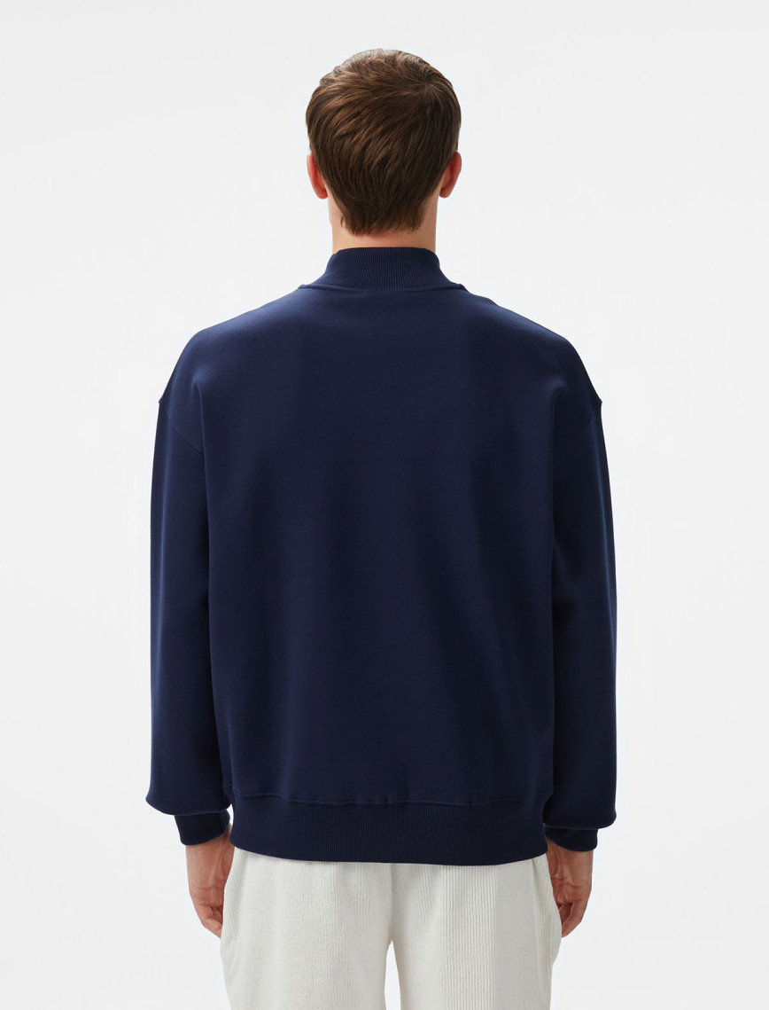 Lacoste Erkek Loose Fit Yarım Fermuarlı Baskılı Lacivert Sweatshirt Lacoste Erkek Loose Fit Yarım Fermuarlı Baskılı Lacivert Sweatshirt