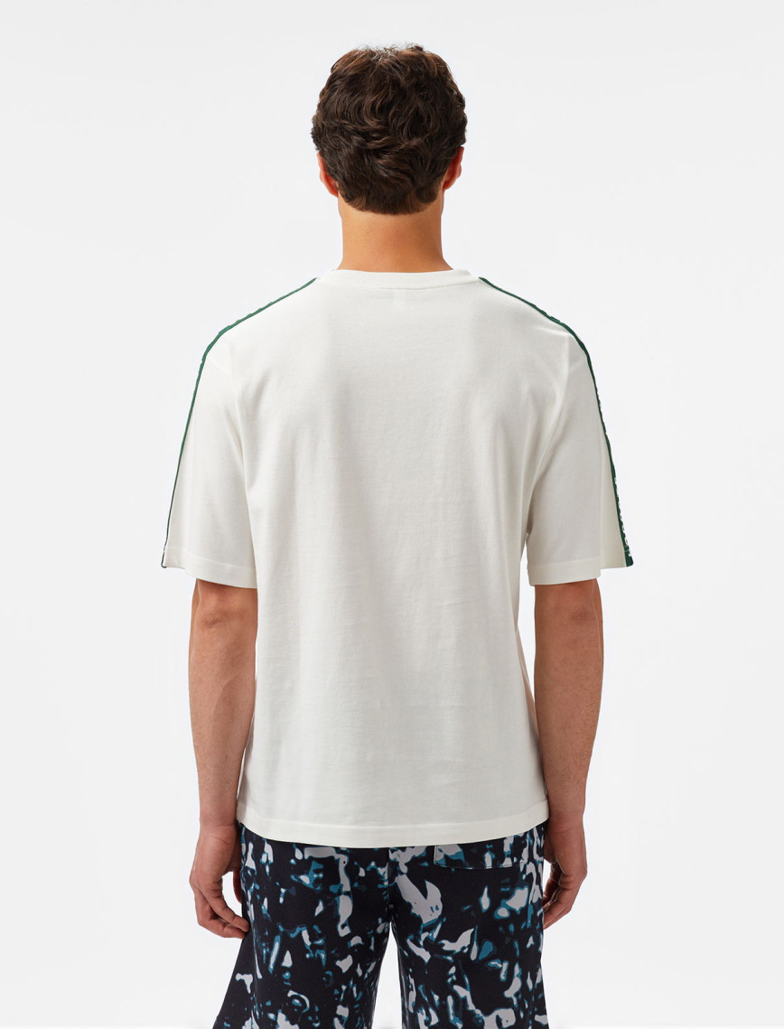 Lacoste Erkek Relaxed Fit Bisiklet Yaka Baskılı Beyaz T-Shirt Lacoste Erkek Relaxed Fit Bisiklet Yaka Baskılı Beyaz T-Shirt