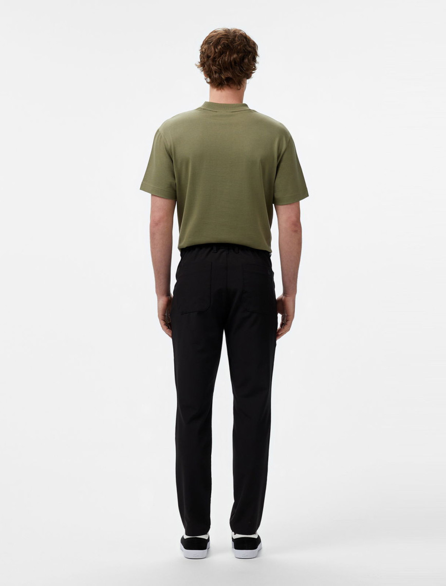 Lacoste Erkek Tapered Fit Siyah Pantolon Lacoste Erkek Tapered Fit Siyah Pantolon