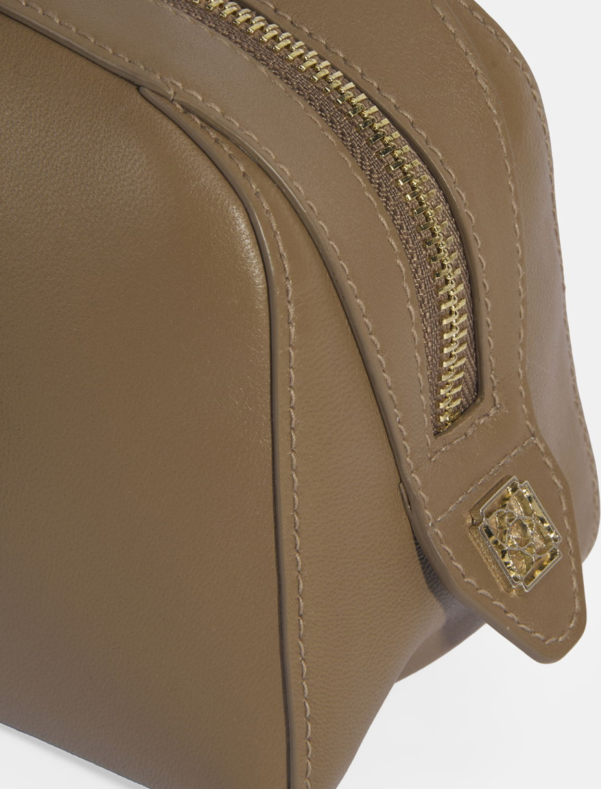 Limited Edition Kahve Kadın Yaprak Detaylı Deri Omuz Çantası