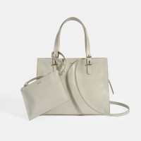 Kadın Beyaz Deri Omuz Çantası Kadın Beyaz Deri Omuz Çantası