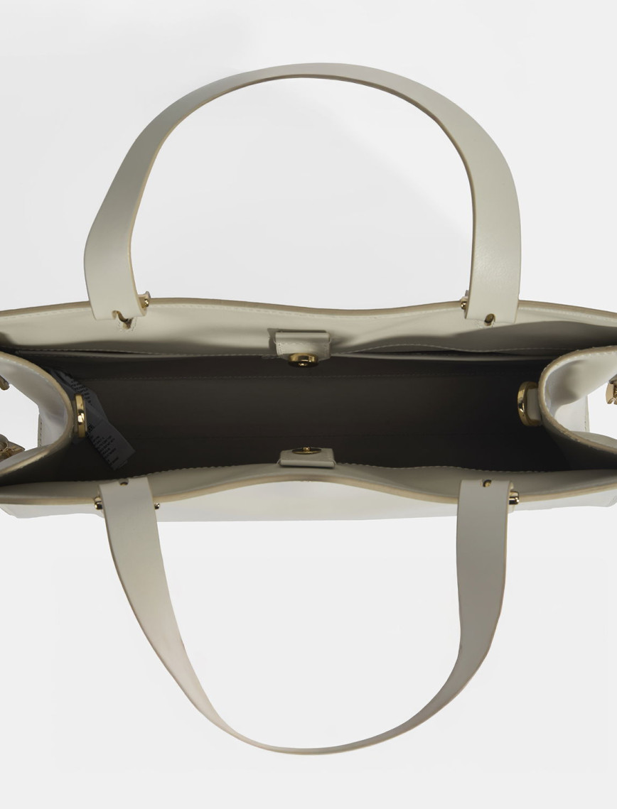 Kadın Beyaz Deri Omuz Çantası Kadın Beyaz Deri Omuz Çantası