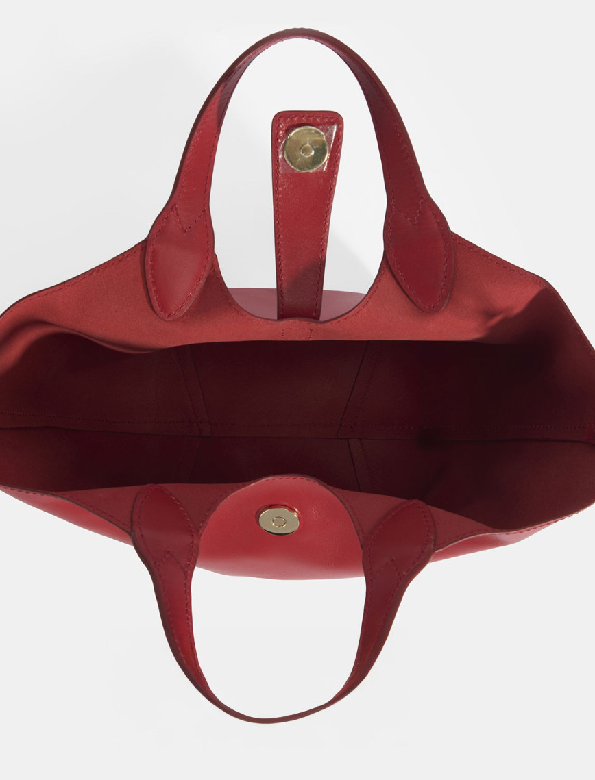 Kadın Kırmızı Deri Omuz Çantası Kadın Kırmızı Deri Omuz Çantası