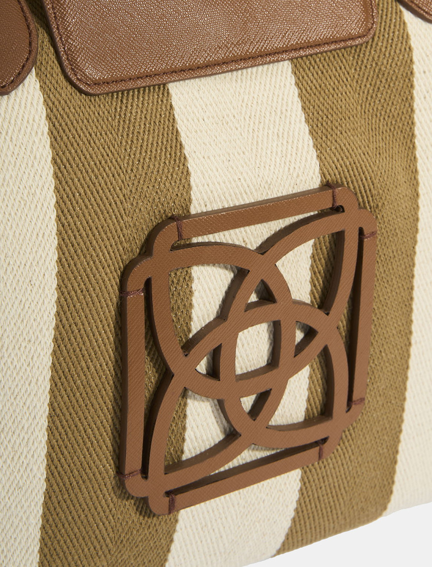 Kadın Monogram Logolu Vizon Çizgili Kumaş Midi Omuz Çantası Kadın Monogram Logolu Vizon Çizgili Kumaş Midi Omuz Çantası