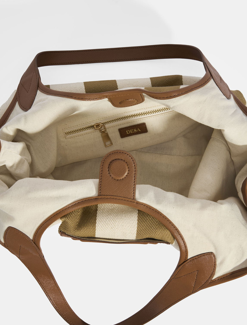 Kadın Monogram Logolu Vizon Çizgili Kumaş Omuz Çantası Kadın Monogram Logolu Vizon Çizgili Kumaş Omuz Çantası