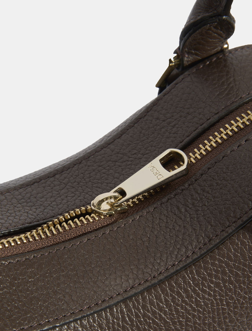 Kadın Kahve Deri Çanta Aksesuarlı Büyük Omuz Çantası