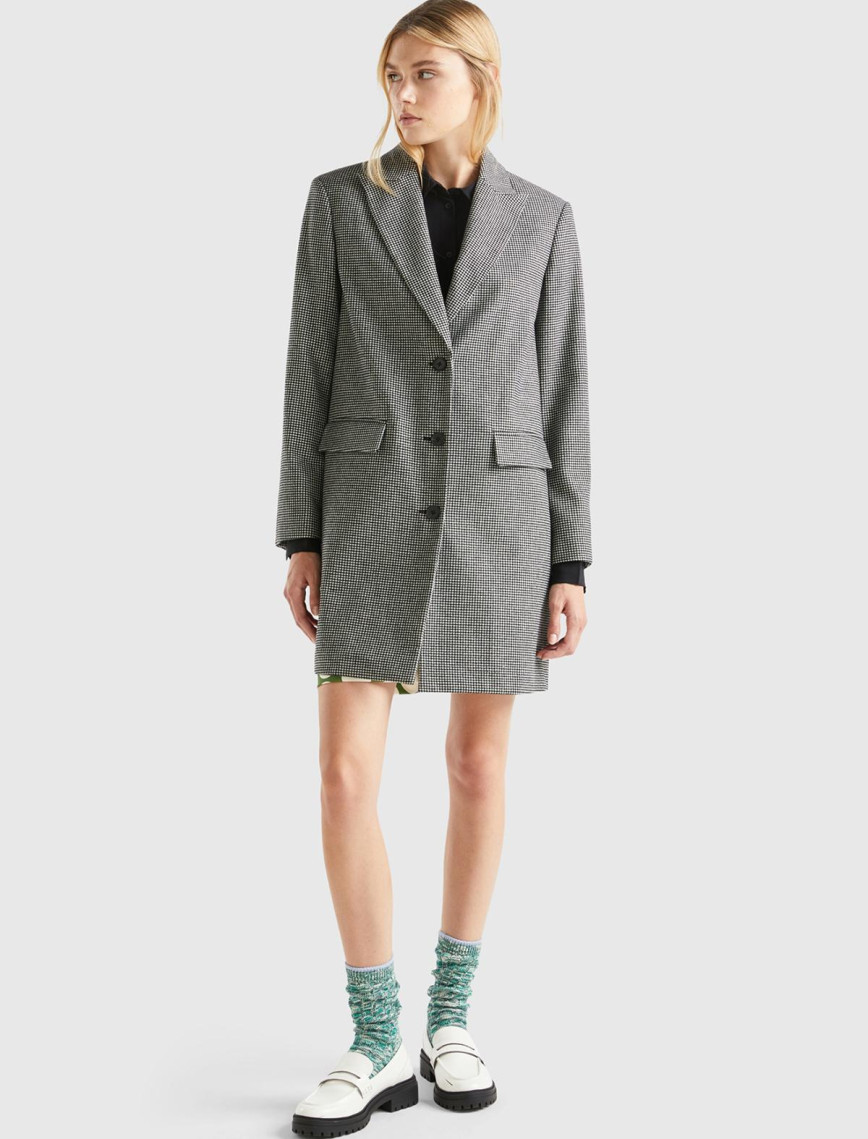 Kadın Siyah- Beyaz Ekoseli Palto Kadın Siyah- Beyaz Ekoseli Palto